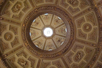 looking through the dome at the Kunsthistorisches