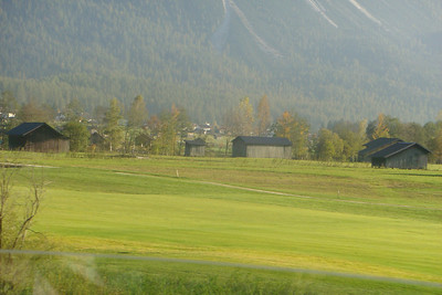 there are lots of little shacks on German & Austrian farms...
