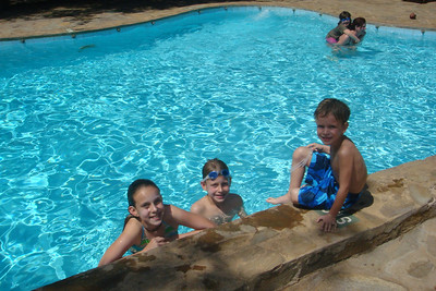 relaxing at the pool between game drives