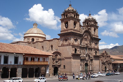 the Jesuit church in the Plaza de Armas