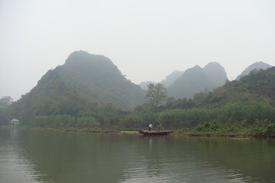 it was very "misty and mysterious," not damp and foggy