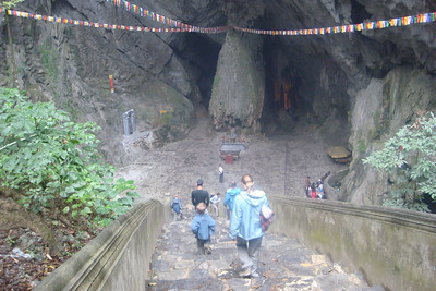 the Perfume Pagoda is housed in a cave