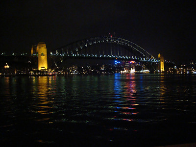 the Sydney Harbour Bridge at night