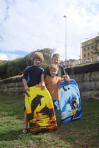 boogie boarding dudes