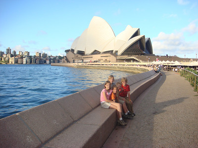 kids and opera house pose