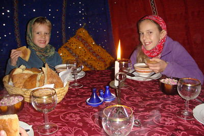 dinner back in camp, lots of great khoobz