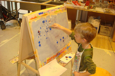 practicing pointillism at the Paul Klee museum