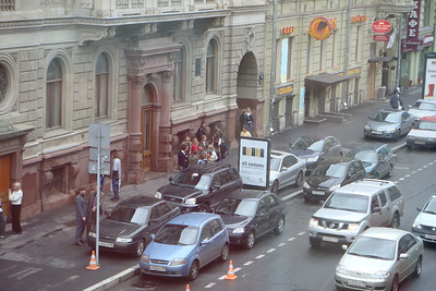 parking on the sidewalk is common in St. Petersburg