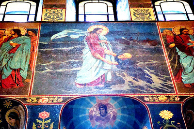 all interior artwork is mosaic