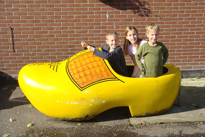 the obligatory pose in the giant wooden shoe