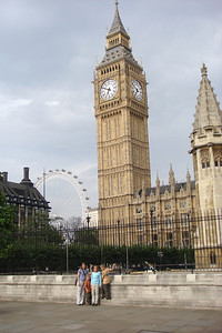 Big Ben with the London Eye in the background