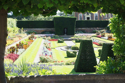...and more gardens...