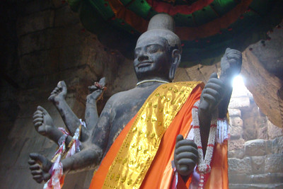 many temples were dedicated to Vishnu, the Supreme Being of Hinduism