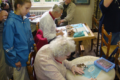 watching ladies make lace